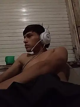 Snapshot of MYM69_- chatting on January 17, 5:27 pm MYM69 - online show from January 17, 5:27 pm