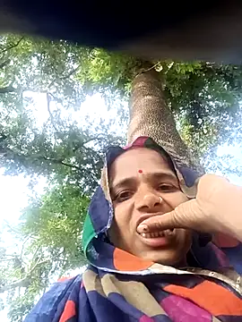 Snapshot of Hot-honi chatting on November 22, 8:24 am Hot-honi online show from November 22, 8:24 am