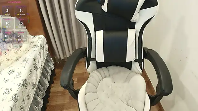 Snapshot of Bae_Gigii chatting on March 22, 11:35 am Bae Gigii online show from March 22, 11:35 am