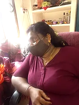 Tamil Kavitha10 online show from April 17, 9:45 am