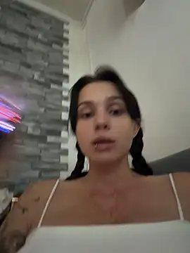 Snapshot of VendiMur chatting on July 14, 1:08 am VendiMur online show from July 14, 1:08 am