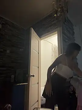 Snapshot of VendiMur chatting on July 18, 1:32 am VendiMur online show from July 18, 1:32 am
