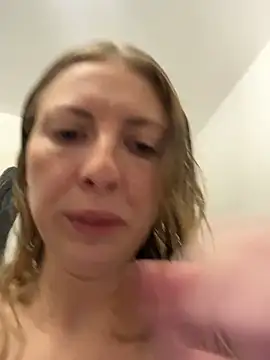 Snapshot of CheekyChelseaX chatting on October 23, 6:17 pm CheekyChelseaX online show from October 23, 6:17 pm