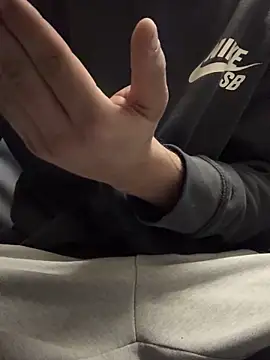 420boy   online show from October 21, 9:26 pm