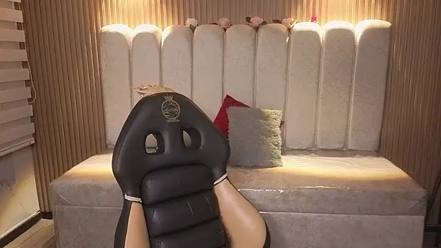  Mia Evans 1 online show from February 24, 8:29 pm