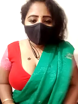 Snapshot of tamil_Vennila chatting on December 5, 7:43 pm tamil Vennila online show from December 5, 7:43 pm