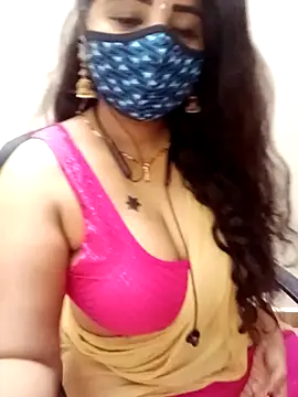 Snapshot of tamil_Vennila chatting on January 13, 10:26 pm tamil Vennila online show from January 13, 10:26 pm