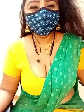 Snapshot of tamil_Vennila chatting on January 15, 9:58 am tamil Vennila online show from January 15, 9:58 am