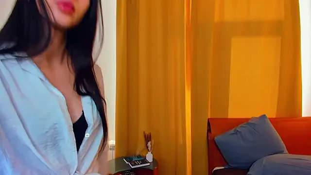 JoCauterucci online show from November 16, 7:03 am