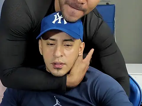 Snapshot of AngelAndChris chatting on September 25, 12:20 pm AngelAndChris online show from September 25, 12:20 pm