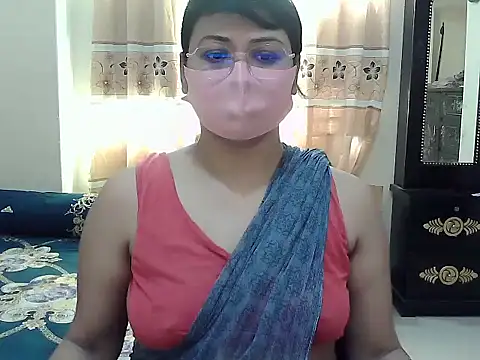 Snapshot of Elena_cruz5 chatting on October 23, 4:45 am Elena cruz5 online show from October 23, 4:45 am