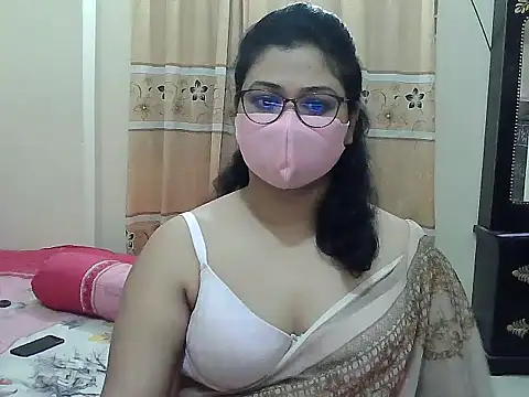 Snapshot of Elena_cruz5 chatting on November 5, 5:35 pm Elena cruz5 online show from November 5, 5:35 pm