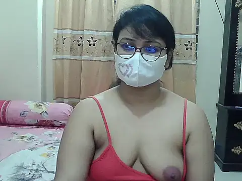 Snapshot of Elena_cruz5 chatting on November 8, 1:11 pm Elena cruz5 online show from November 8, 1:11 pm