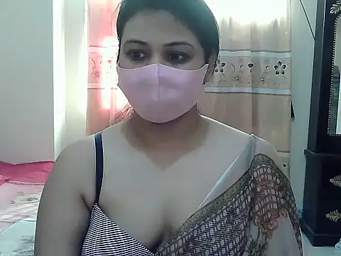 Snapshot of Elena_cruz5 chatting on November 13, 2:32 am Elena cruz5 online show from November 13, 2:32 am