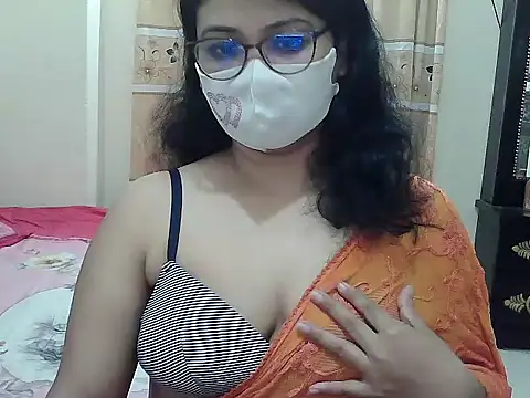 Snapshot of Elena_cruz5 chatting on November 16, 10:04 pm Elena cruz5 online show from November 16, 10:04 pm