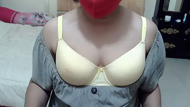 Snapshot of Elena_cruz5 chatting on November 22, 8:02 am Elena cruz5 online show from November 22, 8:02 am