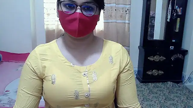 Snapshot of Elena_cruz5 chatting on December 18, 1:22 am Elena cruz5 online show from December 18, 1:22 am