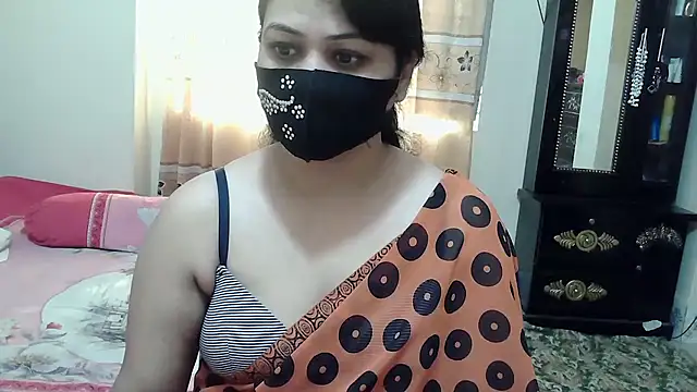 Snapshot of Elena_cruz5 chatting on December 23, 2:42 am Elena cruz5 online show from December 23, 2:42 am