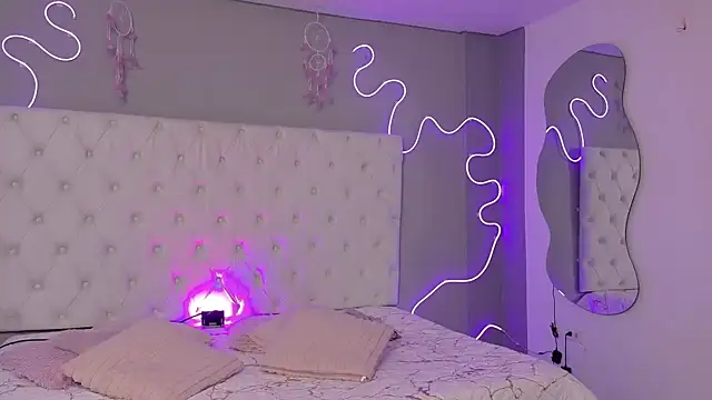 Emma visconti online show from November 26, 12:39 pm