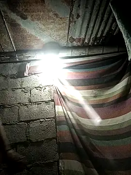 SaraBust online show from April 4, 3:49 am