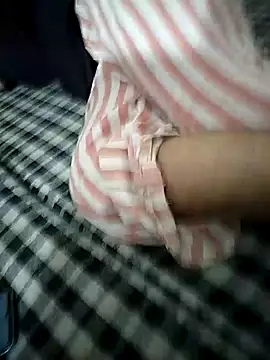 Snapshot of sexy__girls98 chatting on April 3, 12:03 pm sexy girls98 online show from April 3, 12:03 pm