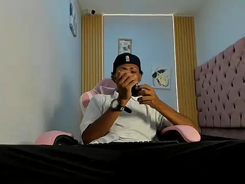 Jax Maliq online show from October 7, 1:47 am