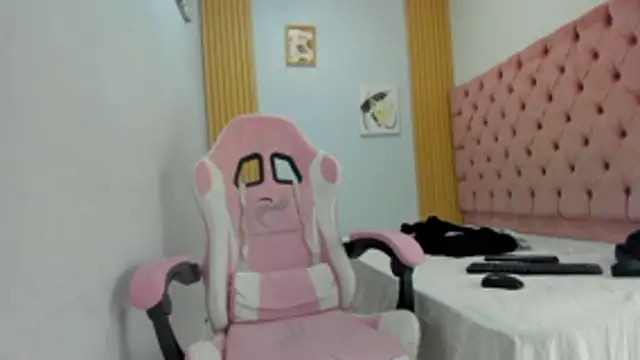 Jax Maliq online show from October 22, 2:12 am