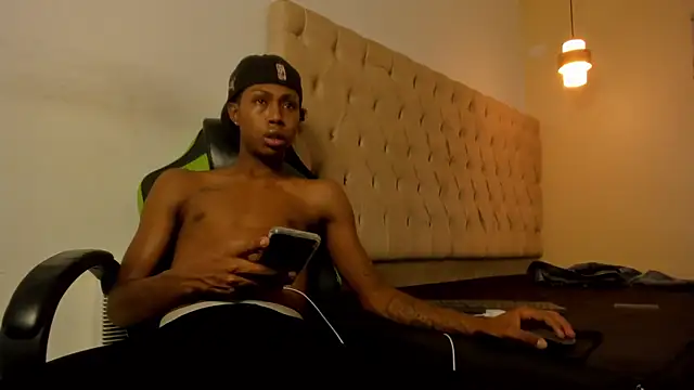 Jax Maliq online show from November 2, 2:03 am