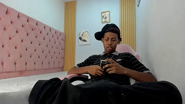 Jax Maliq online show from November 21, 3:05 am