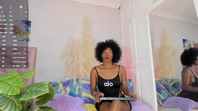 CardyKambell1 online show from October 11, 4:44 am