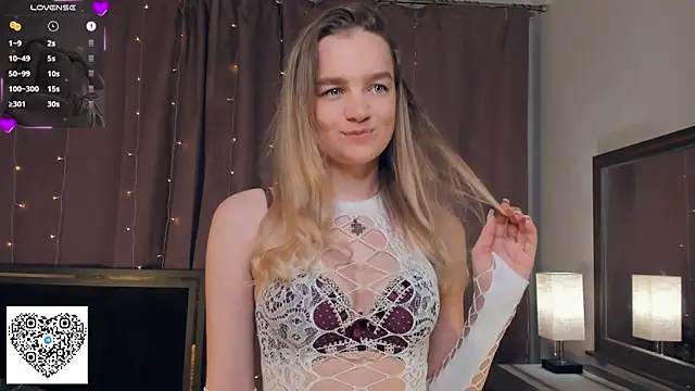 KerenFurguson online show from September 19, 7:14 pm