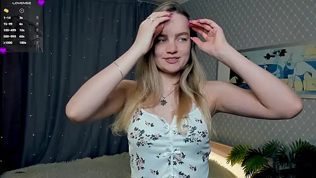 KerenFurguson online show from November 19, 7:36 pm