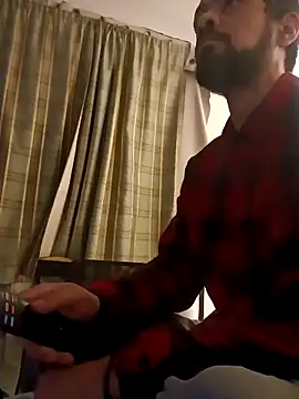 Snapshot of Grandbiggi chatting on February 13, 12:01 pm Grandbiggi online show from February 13, 12:01 pm