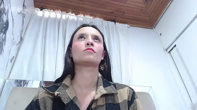 Snapshot of maraa_X chatting on February 23, 7:55 pm maraa X online show from February 23, 7:55 pm