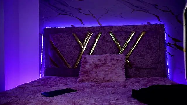 natasha vesper online show from January 8, 7:05 pm