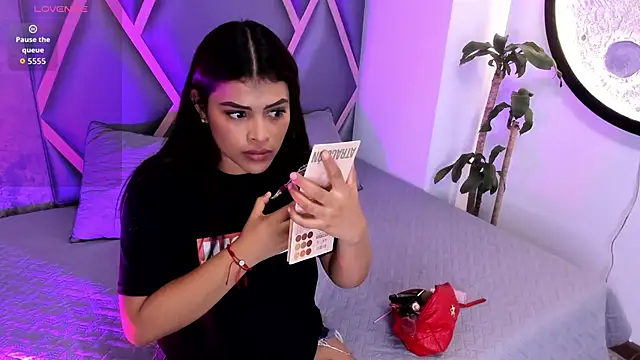 Snapshot of Miaa_Rosse chatting on November 15, 12:23 pm Miaa Rosse online show from November 15, 12:23 pm