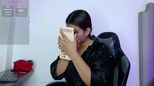 Snapshot of Miaa_Rosse chatting on November 26, 12:06 pm Miaa Rosse online show from November 26, 12:06 pm