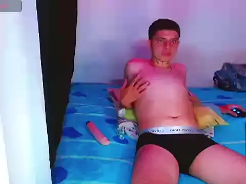 NoahAyala online show from November 16, 1:33 am