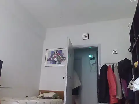 Snapshot of Nady79xxx chatting on November 15, 9:28 am Nady79xxx online show from November 15, 9:28 am