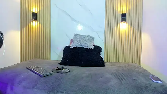 Valentinaliux  online show from February 12, 11:27 am