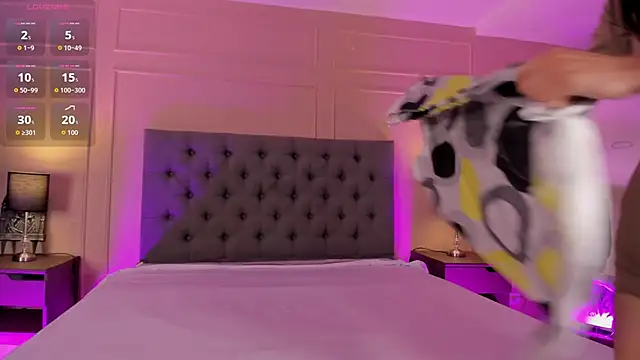 ALICESANDOVAL online show from November 22, 11:31 am