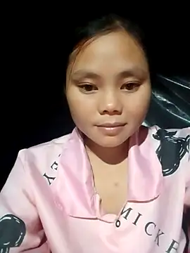 Snapshot of omiu-baby chatting on October 7, 12:35 pm omiu-baby online show from October 7, 12:35 pm