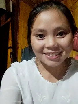 Snapshot of omiu-baby chatting on October 23, 1:21 pm omiu-baby online show from October 23, 1:21 pm