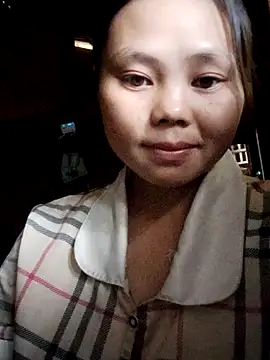 Snapshot of omiu-baby chatting on October 27, 6:50 am omiu-baby online show from October 27, 6:50 am