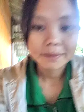 Snapshot of omiu-baby chatting on October 29, 12:46 am omiu-baby online show from October 29, 12:46 am