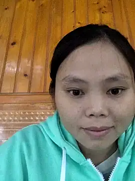 Snapshot of omiu-baby chatting on November 1, 12:56 am omiu-baby online show from November 1, 12:56 am