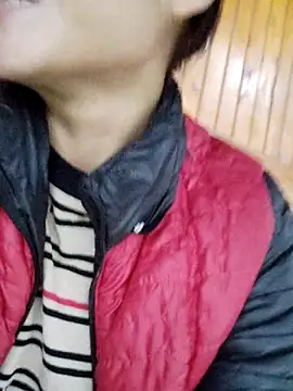 Snapshot of omiu-baby chatting on November 13, 12:53 am omiu-baby online show from November 13, 12:53 am