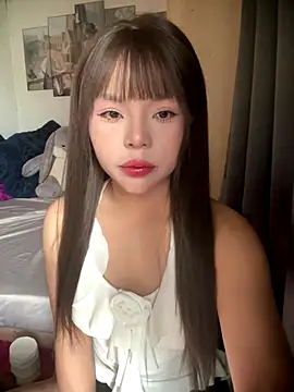 Snapshot of SarahBeii chatting on October 15, 3:17 am SarahBeii online show from October 15, 3:17 am