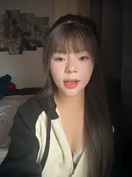 Snapshot of SarahBeii chatting on November 3, 3:30 am SarahBeii online show from November 3, 3:30 am