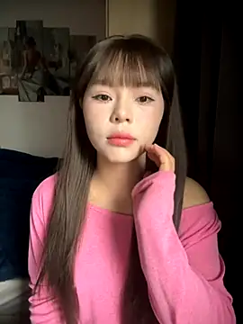 Snapshot of SarahBeii chatting on November 11, 2:55 am SarahBeii online show from November 11, 2:55 am